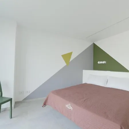 Palm On The * Бавено