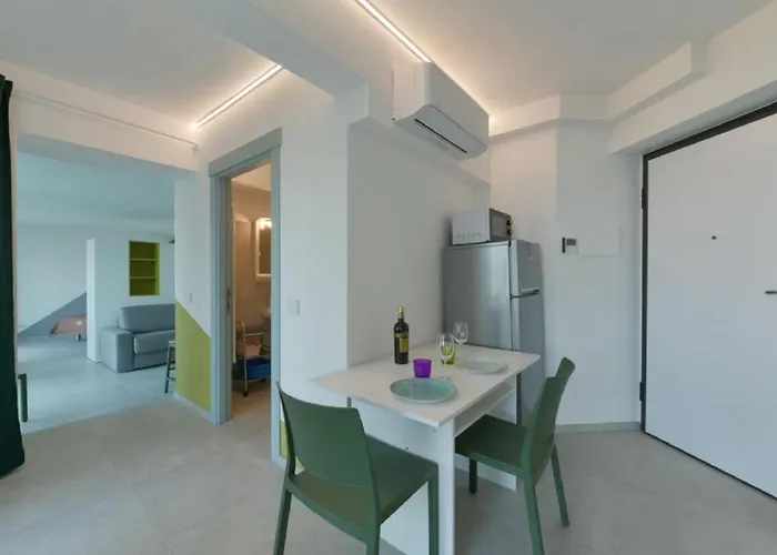 Palm On The * Бавено